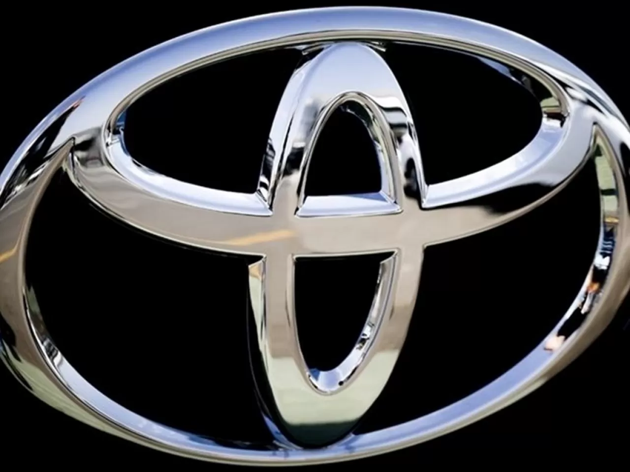 Toyota, ABD'de 54 bin aracı koltuk sorunu için geri çağırıyor.
