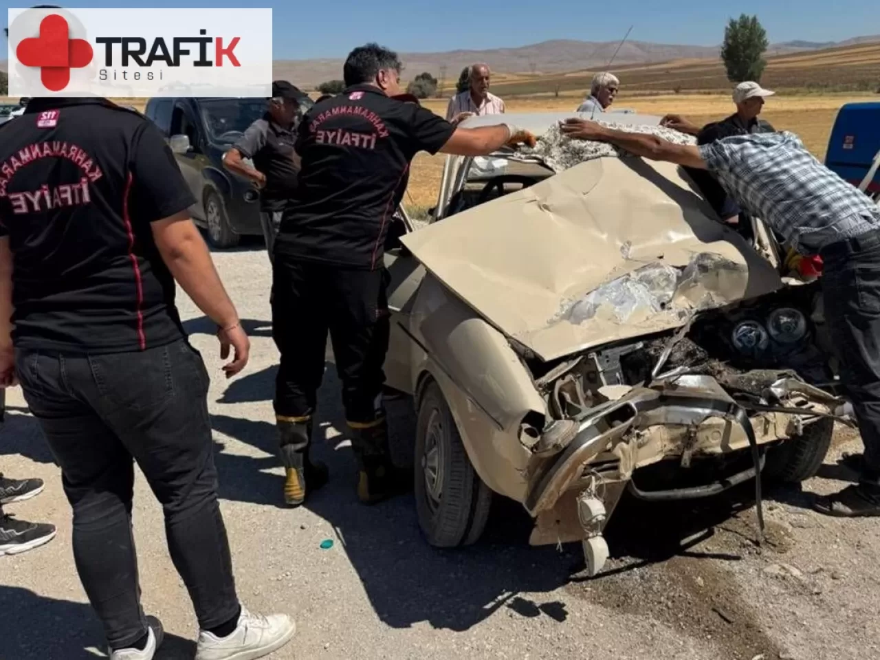 Kahramanmaraş'ta Otomobil ile Kamyonet Çarpıştı: İki Yaralı Hastaneye Kaldırıldı