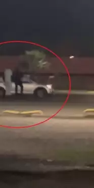 Samsun'da Gençlerden Tehlikeli Hareket: SUV Aracın Üzerine Çıktılar!