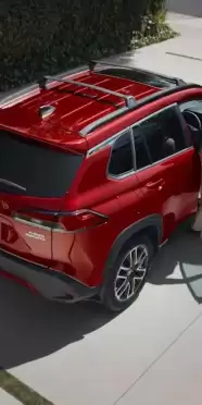 Toyota, Yeni Corolla Modeli ile 3 Sıra Koltuklu Araçları Piyasaya Sürüyor