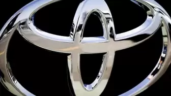 Toyota, ABD'de 54 bin aracı koltuk sorunu için geri çağırıyor.