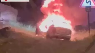 "Seyir halindeki araç alev alev yanarak kül oldu!"