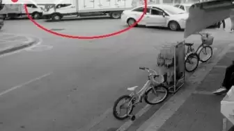 Kamyonet Dur Tabelasını Kapatarak Kazaya Sebep Oldu!