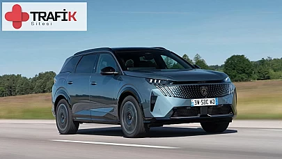 Yeni PEUGEOT 5008 ve E-5008: Geniş İç Hacim ve Elektrikli Performans
