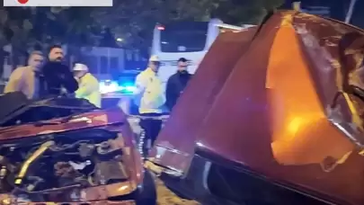 Refüje çarpan otomobil ikiye bölündü: 1 ölü, 2 yaralı