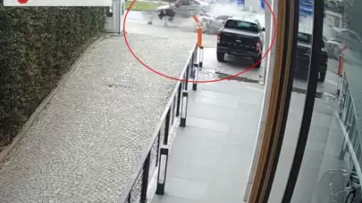 Mudanya'da Lüks Araç Kazası: Direksiyon Kontrolü Kayboldu, Otomobil Satış Firmasına Çarptı!