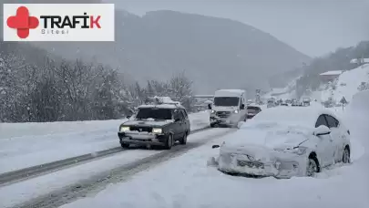Tamirciler, Kar Yağışı Nedeniyle Yoğun Çalışıyor: Kazaların Maliyeti 500 Bin Liraya Ulaştı