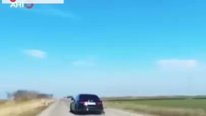 Sırbistan Cumhurbaşkanı Vucic seyir halindeyken aracının lastiği çıktı, ölümden döndü