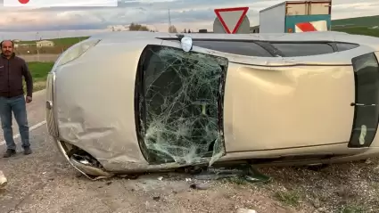 Aksaray'da Otomobil Takla Attı, Sürücü Burnu Bile Kanamadan Kurtuldu!