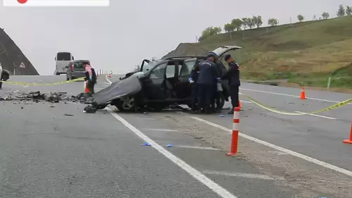 Malatya'da Kafa Kafaya Çarpışan Araçlarda 2 Kişi Öldü, 2 Kişi Yaralandı