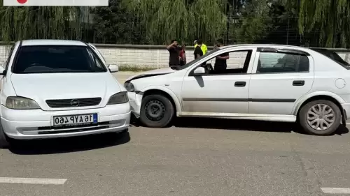 İnegöl'de Otomobiller Çarpıştı: 2 Yaralı!