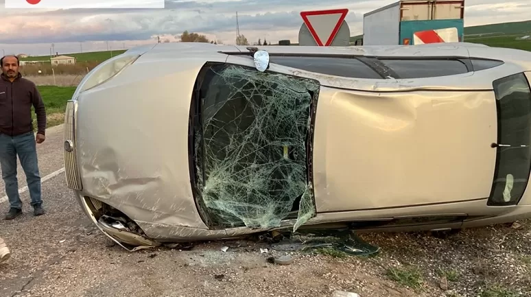 Aksaray'da Otomobil Takla Attı, Sürücü Burnu Bile Kanamadan Kurtuldu!