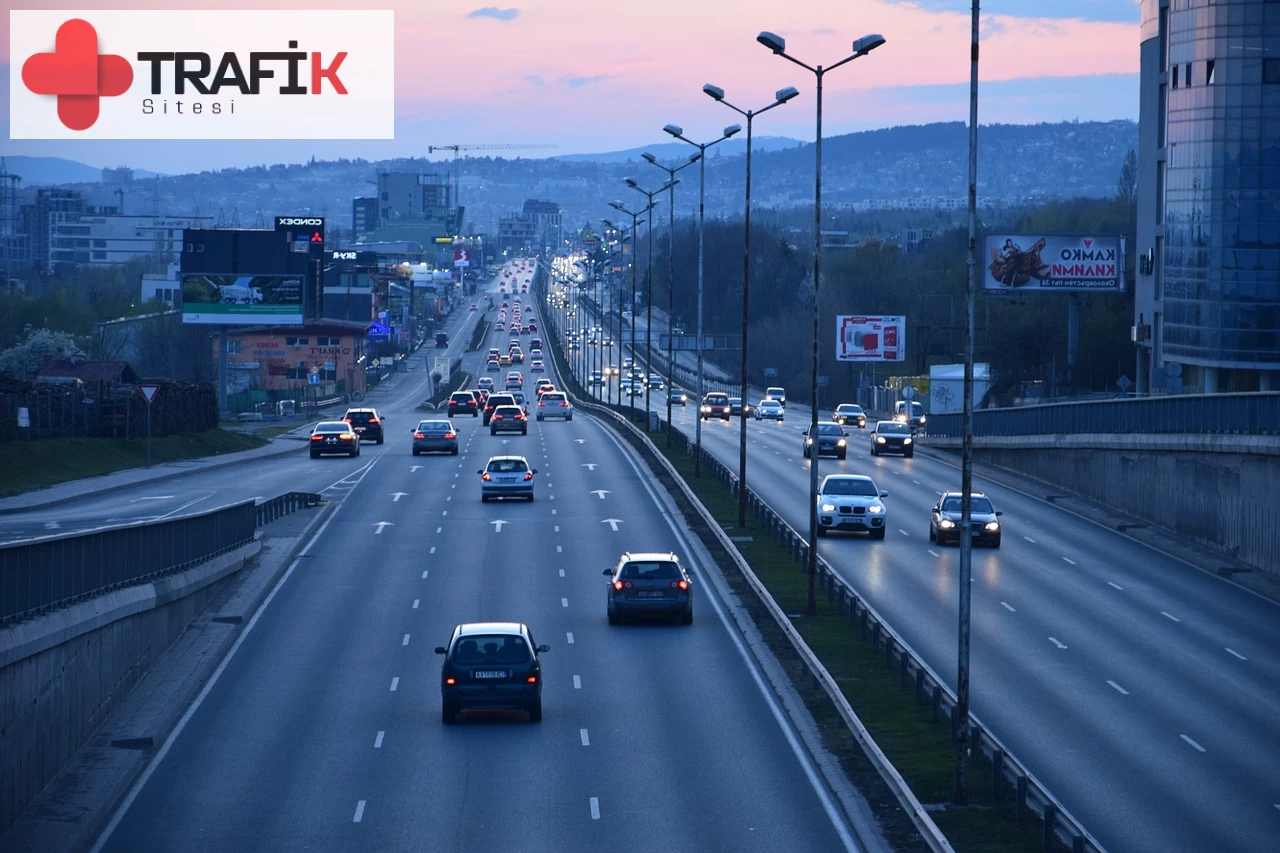 65/1-k Trafik Cezası Nedir? Plakaya Yazılır Mı? 65/1-k Cezası Kaç Para?