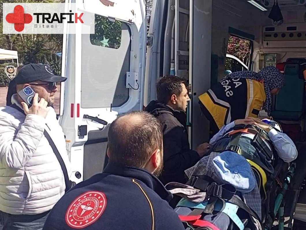 Zonguldak'ta Yaya, Otomobil Tarafından Çarptı: Olayda Yaralılar Var