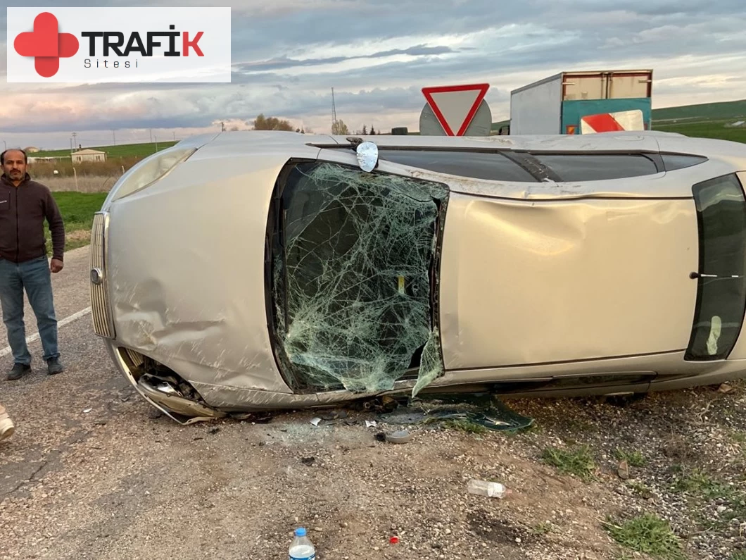 Aksaray'da Otomobil Takla Attı, Sürücü Burnu Bile Kanamadan Kurtuldu!