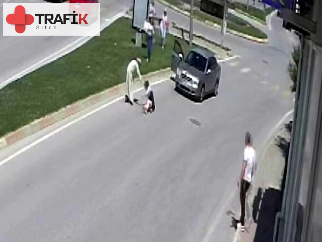 Edirne'de Yaya Geçidinde Otomobilin Çarptığı Kadın Yaralandı, Sürücü Gözaltına Alındı